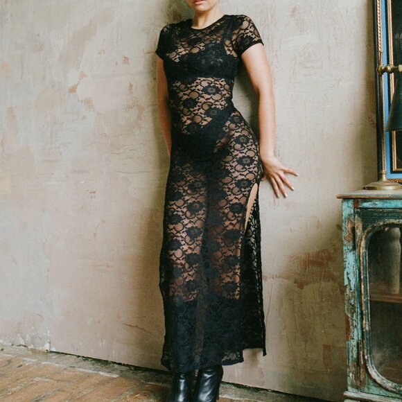 Beasha Studios Monica Dress in Black Floral - Picture 1 of 4